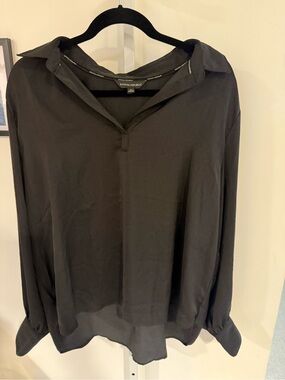 Banana Republic Black Long-Sleeve V-Neck Collared Blouse